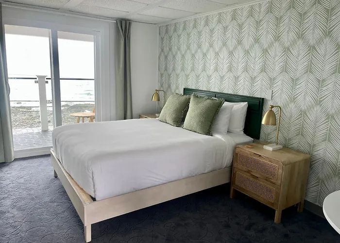 Grand View Hotel